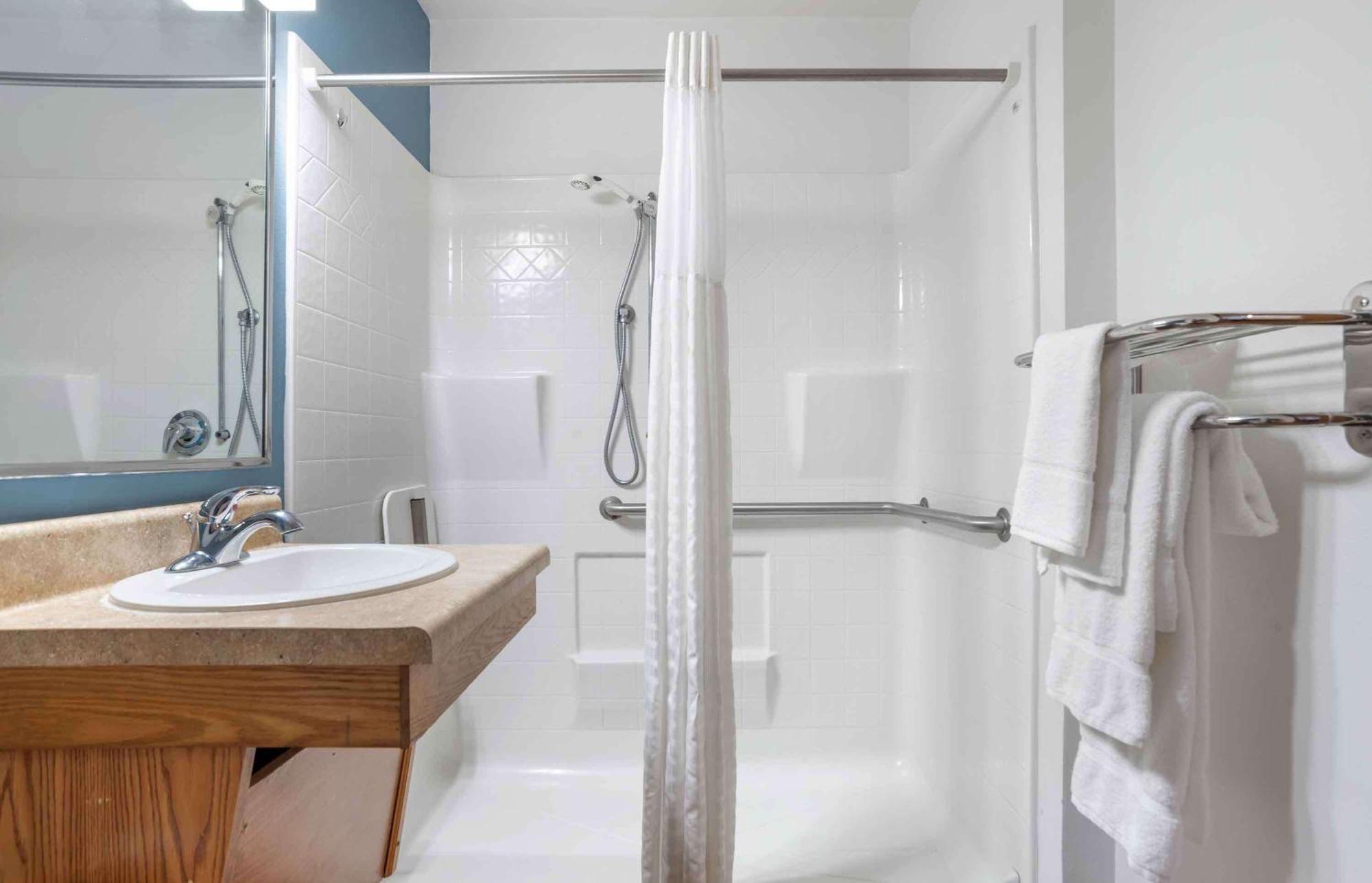 Extended Stay America Select Suites - Charleston - Ashley Phosphate Rd Hanahan Exterior foto